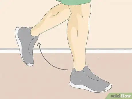 Imagen titulada Get Rid of an "Asleep" Foot Step 4